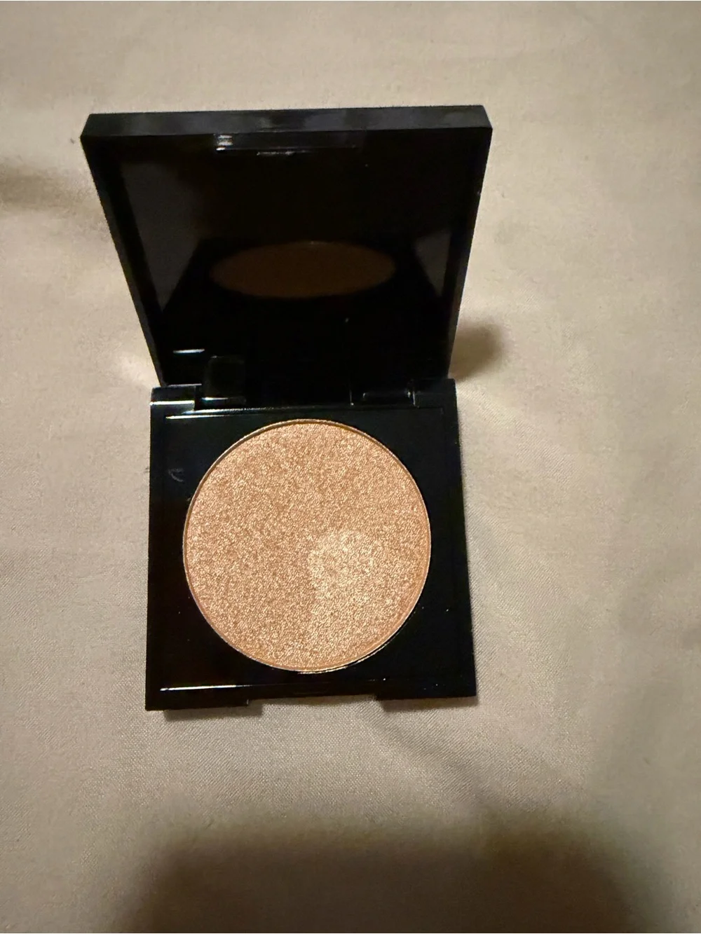 Shades By Shan Highlighter NEW